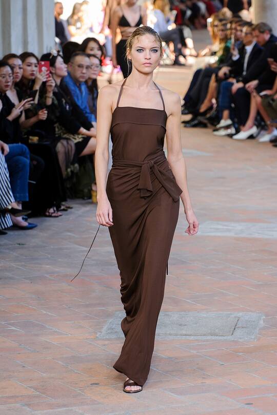Runway-Bild der Alberta Ferretti Frühjahr/Sommer 2018 Show in Mailand
