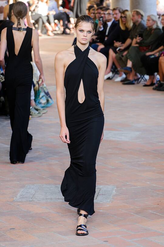 Runway-Bild der Alberta Ferretti Frühjahr/Sommer 2018 Show in Mailand