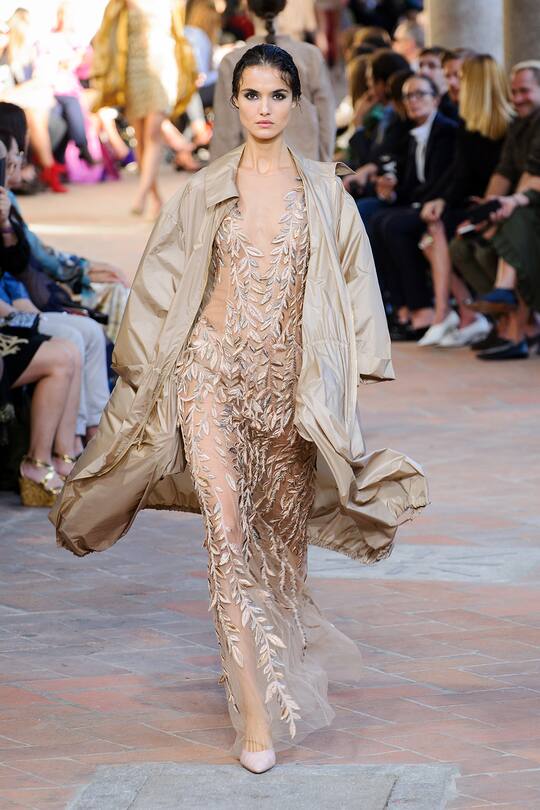 Runway-Bild der Alberta Ferretti Frühjahr/Sommer 2018 Show in Mailand