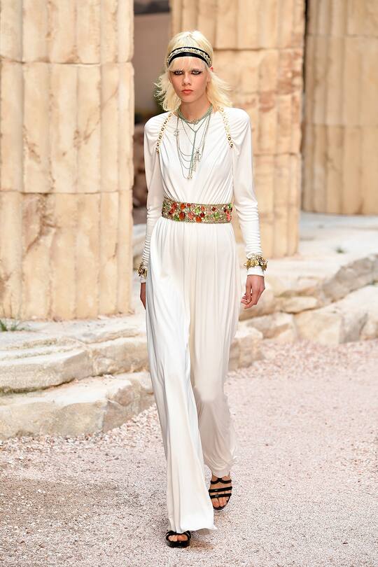 Chanel Cruise 2017/2018 Collection