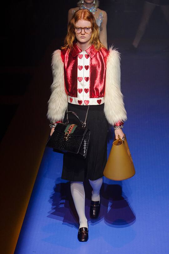 Runway-Bild der Gucci Frühjahr/Sommer 2018 Kollektion aus Mailand