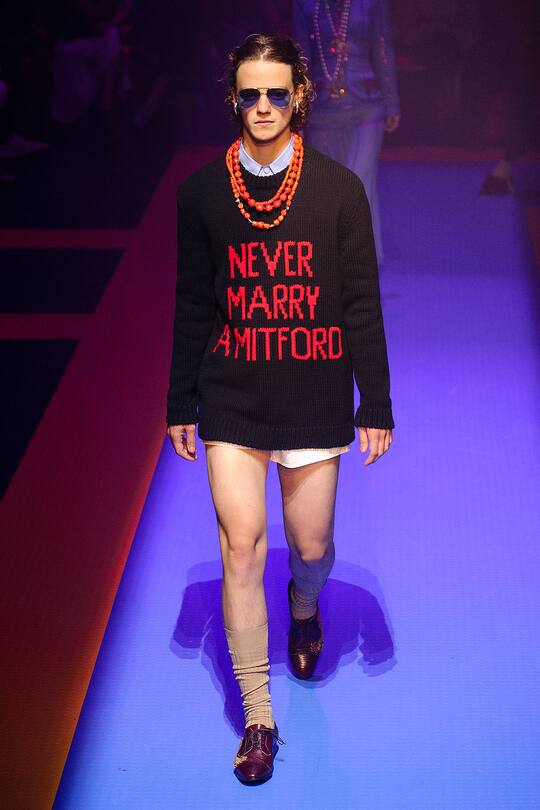 Runway-Bild der Gucci Frühjahr/Sommer 2018 Kollektion aus Mailand