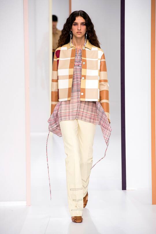 Runway-Bild der Hermès Frühjahr/Sommer 2018 Show in Paris
