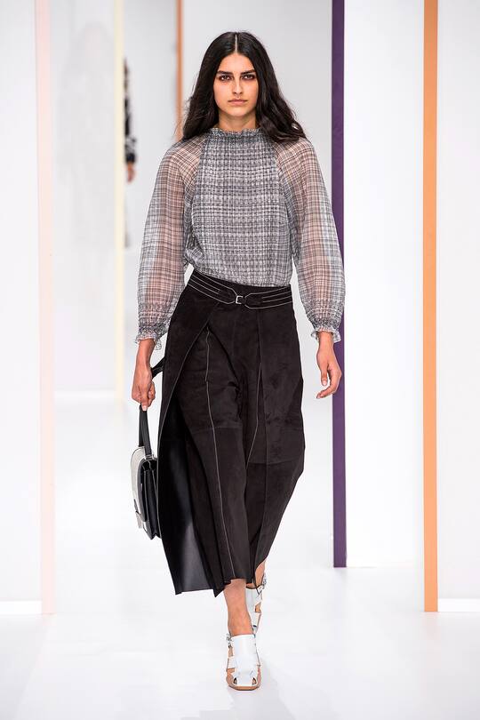 Runway-Bild der Hermès Frühjahr/Sommer 2018 Show in Paris