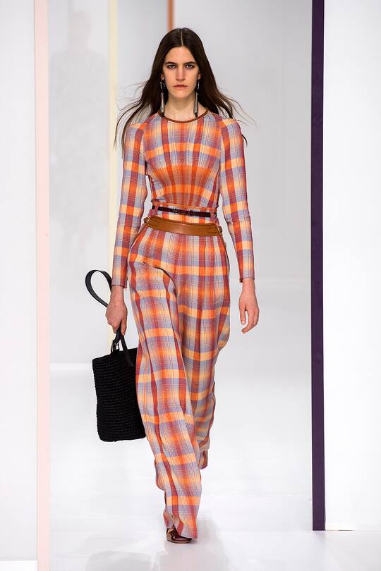 Runway-Bild der Hermès Frühjahr/Sommer 2018 Show in Paris
