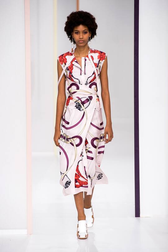 Runway-Bild der Hermès Frühjahr/Sommer 2018 Show in Paris