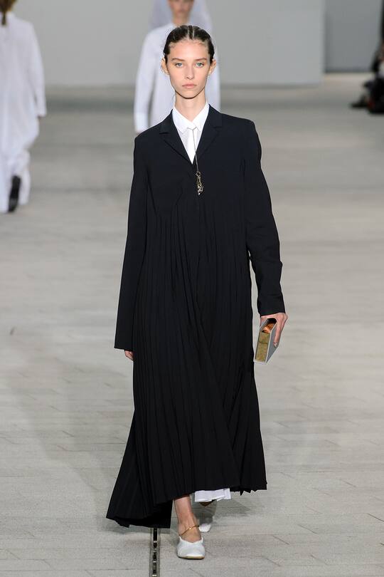 Runway-Bild der Jil Sander Frühjahr/Sommer 2018 Show in Mailand