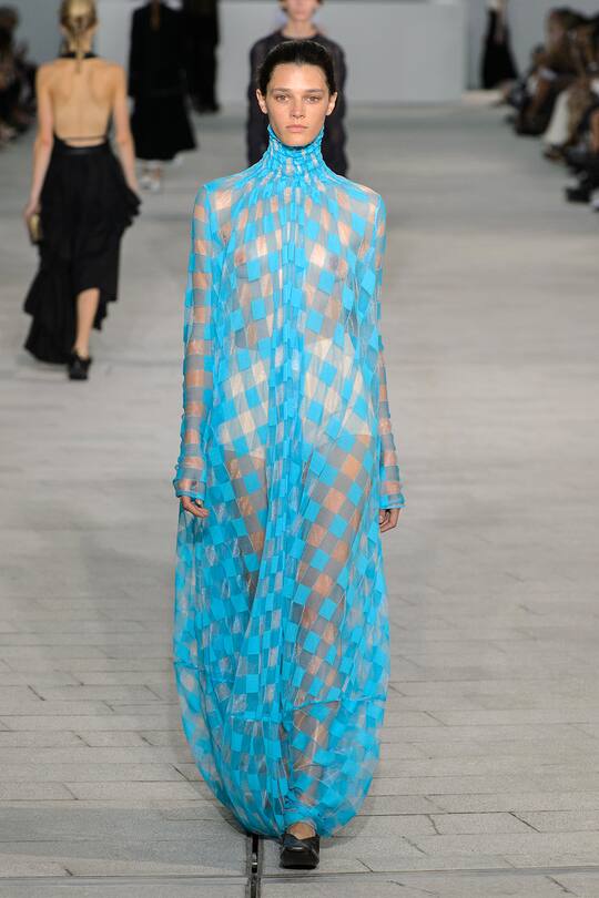 Runway-Bild der Jil Sander Frühjahr/Sommer 2018 Show in Mailand