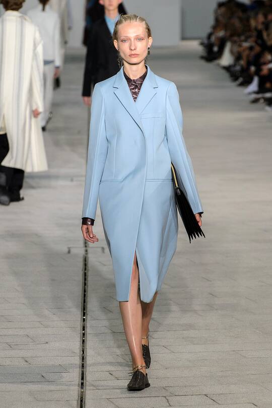 Runway-Bild der Jil Sander Frühjahr/Sommer 2018 Show in Mailand