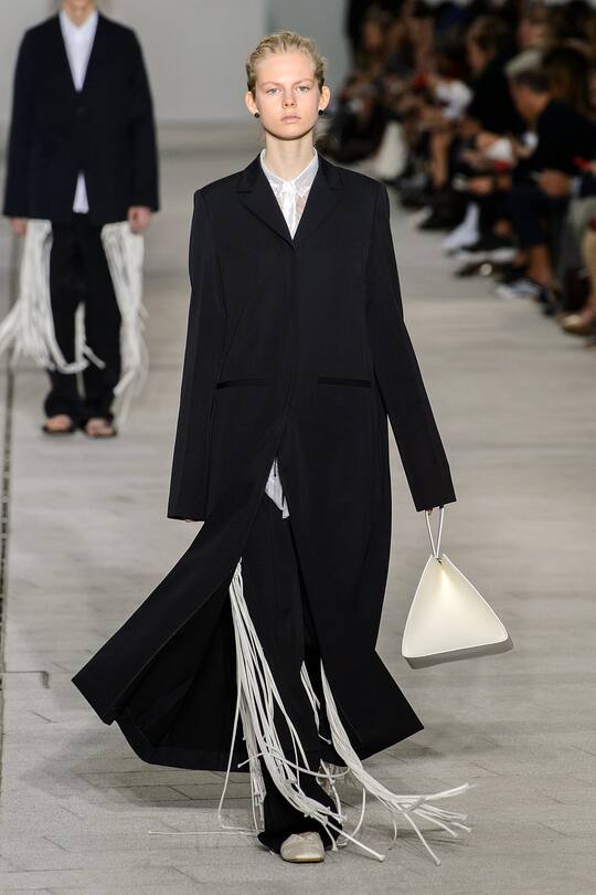 Runway-Bild der Jil Sander Frühjahr/Sommer 2018 Show in Mailand