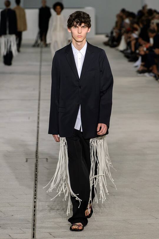 Runway-Bild der Jil Sander Frühjahr/Sommer 2018 Show in Mailand