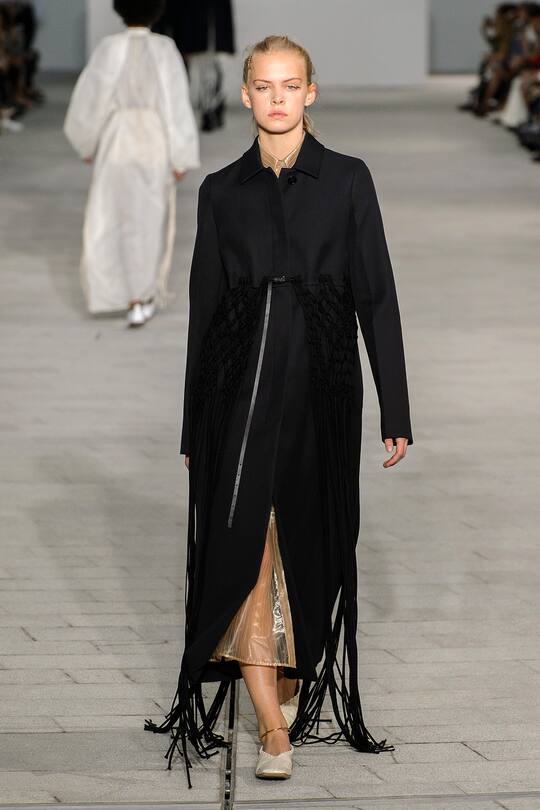 Runway-Bild der Jil Sander Frühjahr/Sommer 2018 Show in Mailand