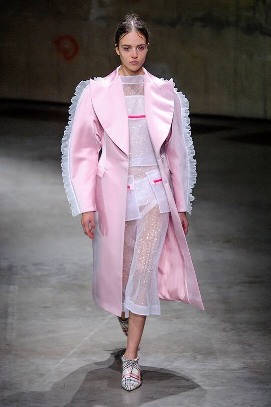 Runway-Bild der Christopher Kane SS18 Show in London