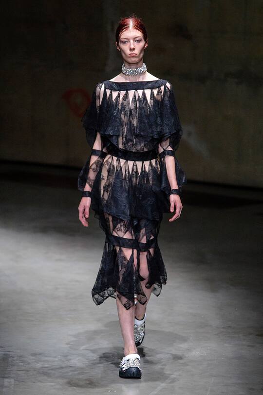 Runway-Bild der Christopher Kane SS18 Show in London