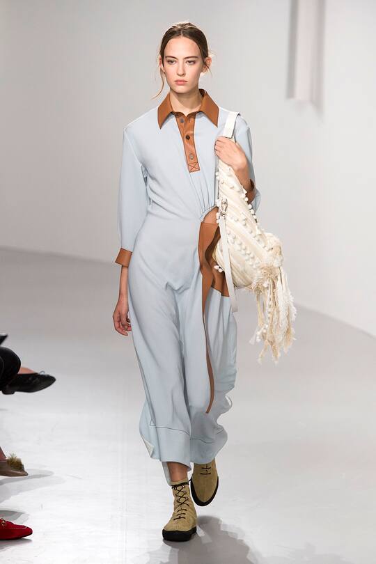 Look von der Loewe Frühjahr/Sommer 2018 Show in Paris