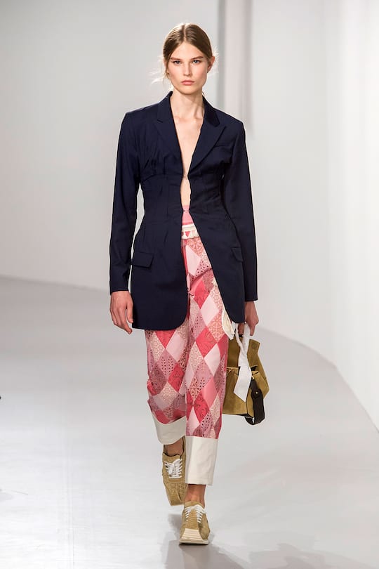 Look von der Loewe Frühjahr/Sommer 2018 Show in Paris