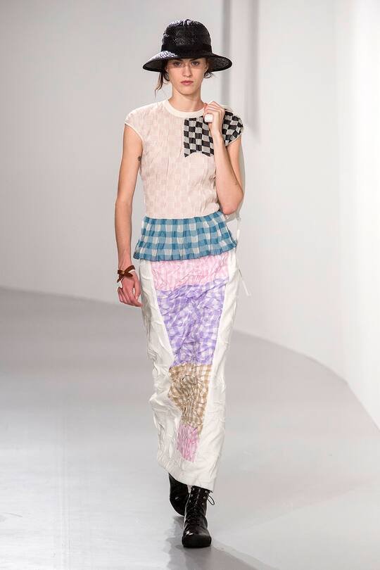 Look von der Loewe Frühjahr/Sommer 2018 Show in Paris