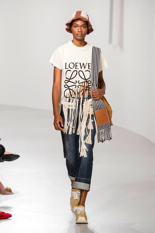 Look von der Loewe Frühjahr/Sommer 2018 Show in Paris