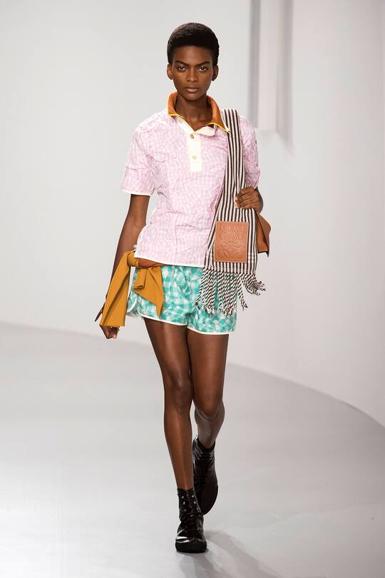 Look von der Loewe Frühjahr/Sommer 2018 Show in Paris