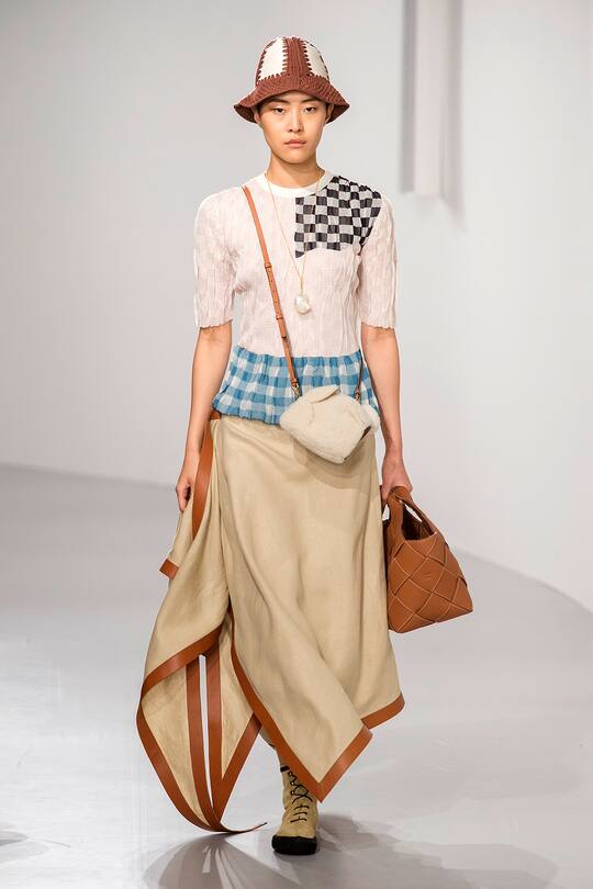 Look von der Loewe Frühjahr/Sommer 2018 Show in Paris