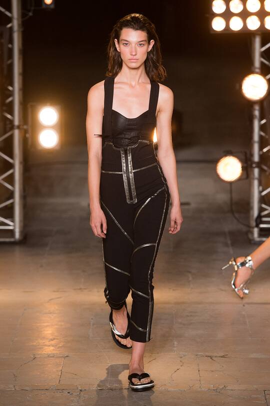 Look von der Isabel Marant Frühjahr/Sommer 2018 Show in Paris