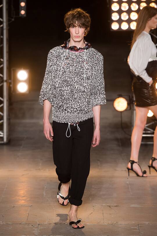 Look von der Isabel Marant Frühjahr/Sommer 2018 Show in Paris