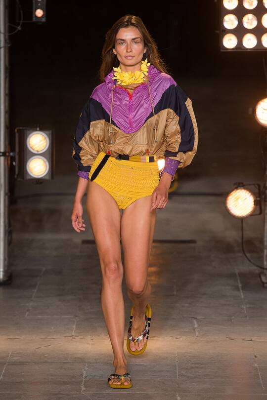 Look von der Isabel Marant Frühjahr/Sommer 2018 Show in Paris