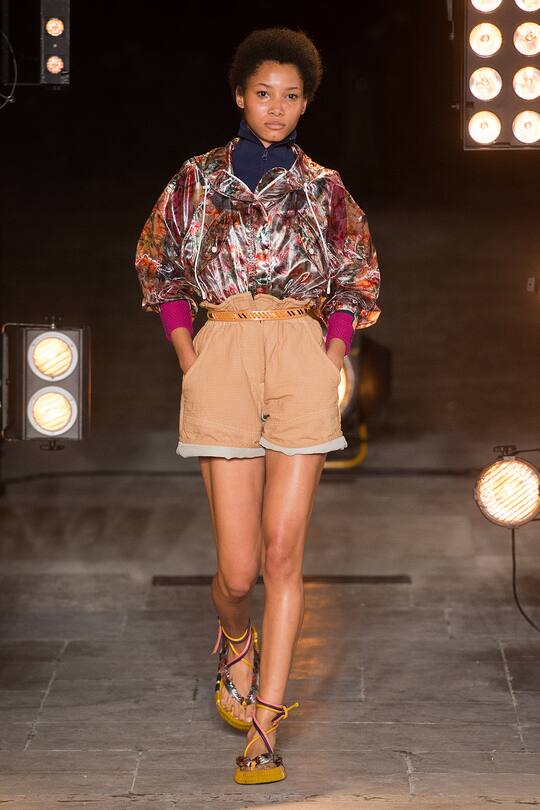 Look von der Isabel Marant Frühjahr/Sommer 2018 Show in Paris