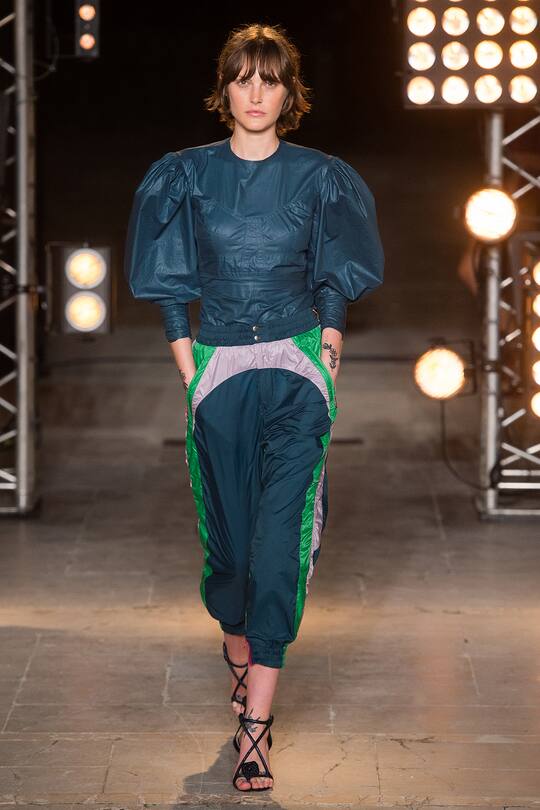 Look von der Isabel Marant Frühjahr/Sommer 2018 Show in Paris