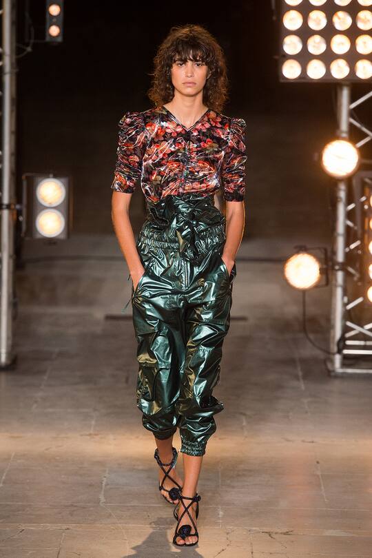 Look von der Isabel Marant Frühjahr/Sommer 2018 Show in Paris