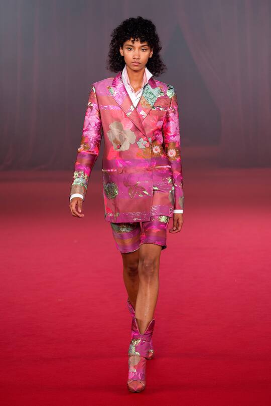 Runway-Bild der Off White Frühjahr/Sommer 2018 Show in Paris