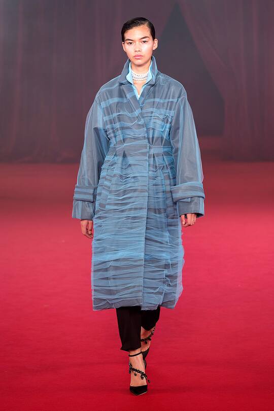 Runway-Bild der Off White Frühjahr/Sommer 2018 Show in Paris