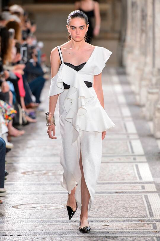 Runway-Bild der Proenza Schouler Frühjahr/Sommer 2018 Show in Paris