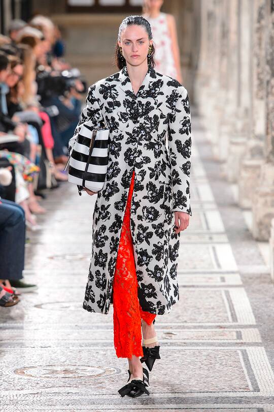 Runway-Bild der Proenza Schouler Frühjahr/Sommer 2018 Show in Paris