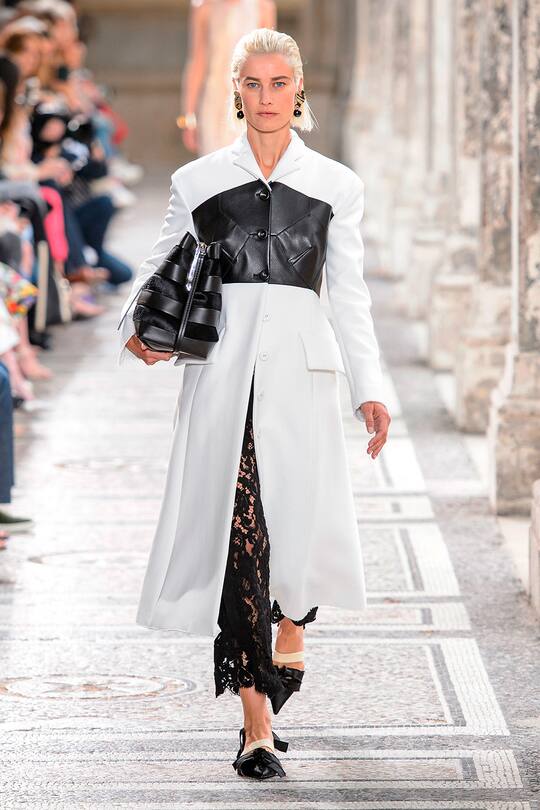 Runway-Bild der Proenza Schouler Frühjahr/Sommer 2018 Show in Paris