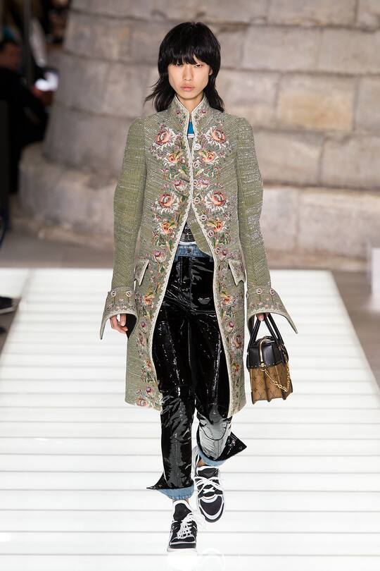 Runway-Bild der Louis Vuitton Frühjahr/Sommer 2018 Show in Paris