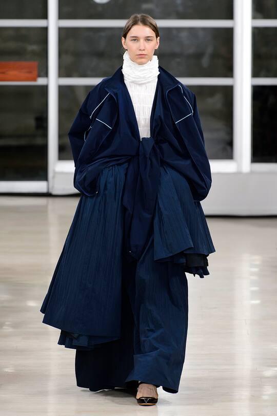 Runway-Bild der Y/Project Frühjahr/Sommer 2018 Show in Paris