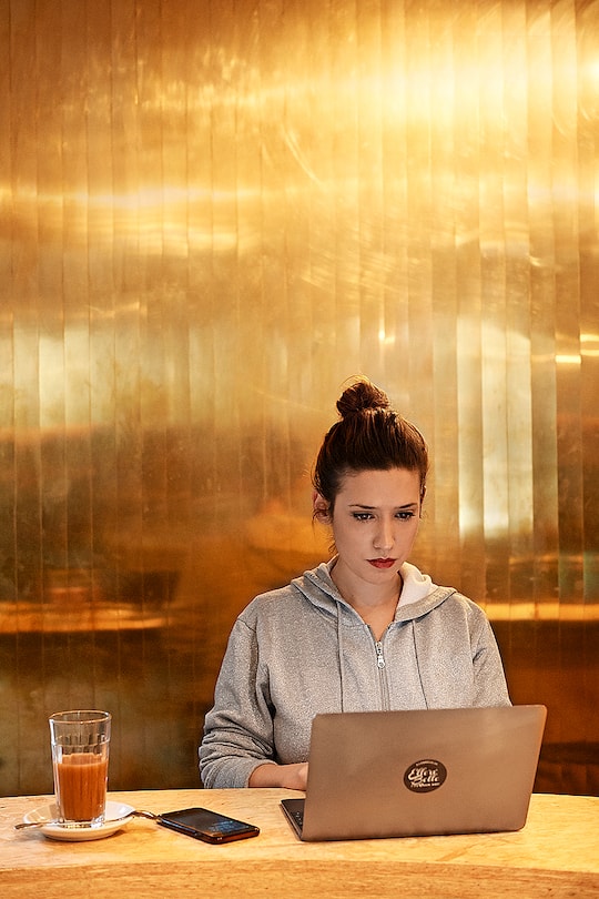 Gülsha Adilji privat ohne Freund SRF Facebook