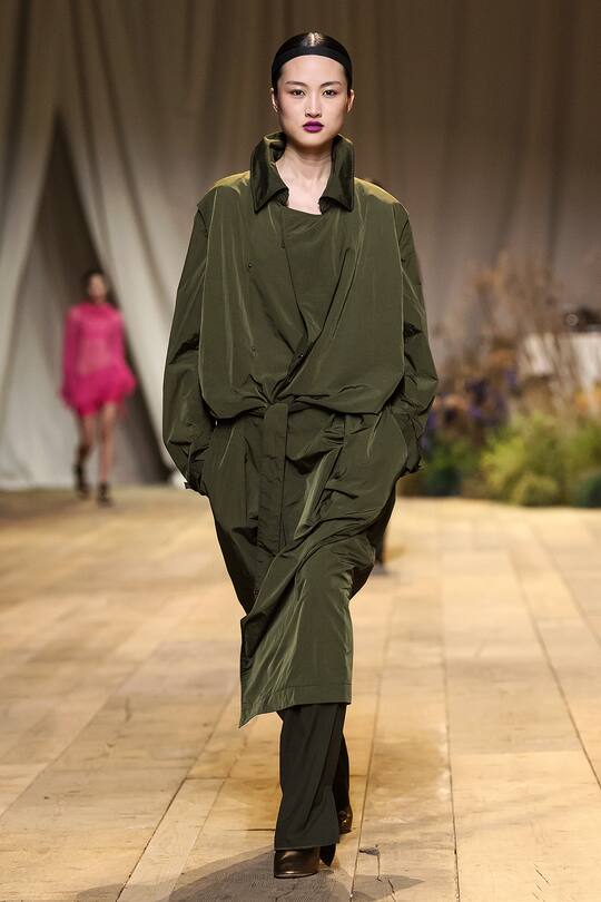 H&M Studio F/S 2017 Show Paris