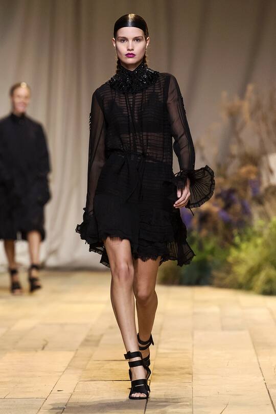 H&M Studio F/S 2017 Show Paris