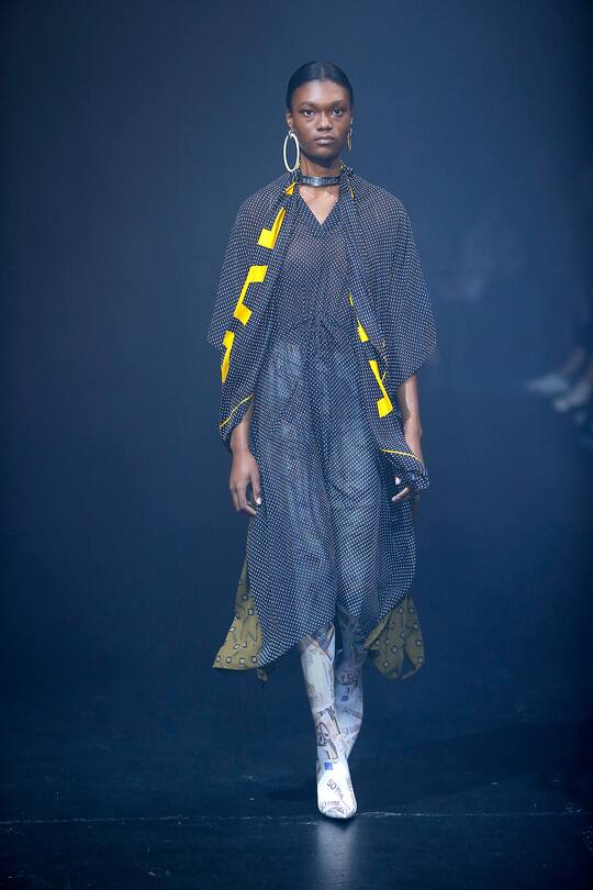 Runway-Bild der Balenciaga Frühjahr/Sommer 2018 Show in Paris.