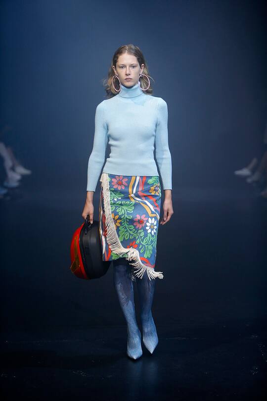 Runway-Bild der Balenciaga Frühjahr/Sommer 2018 Show in Paris.