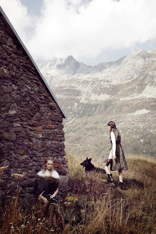 Editorial Die Pracht der Macht