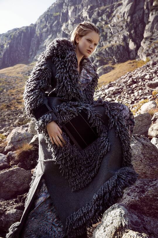 Editorial Die Pracht der Macht