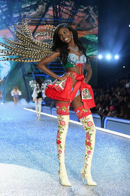 Victoria's Secret Show 2016 Paris