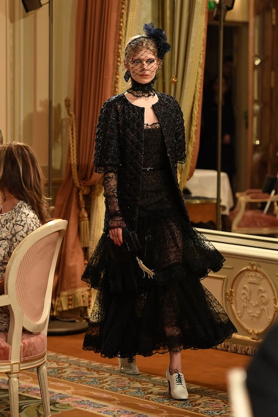 Chanel Collection des Metiers d'Art 2016/17 Paris Cosmopolite