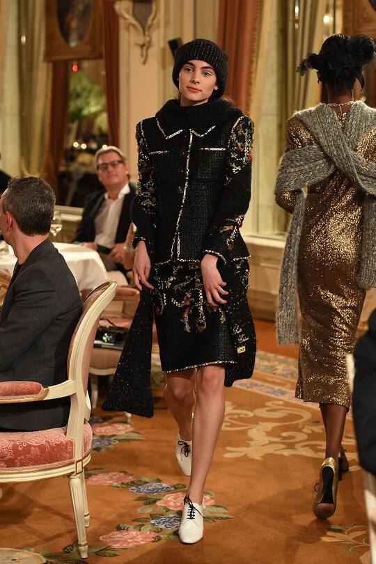 Chanel Collection des Metiers d'Art 2016/17 Paris Cosmopolite