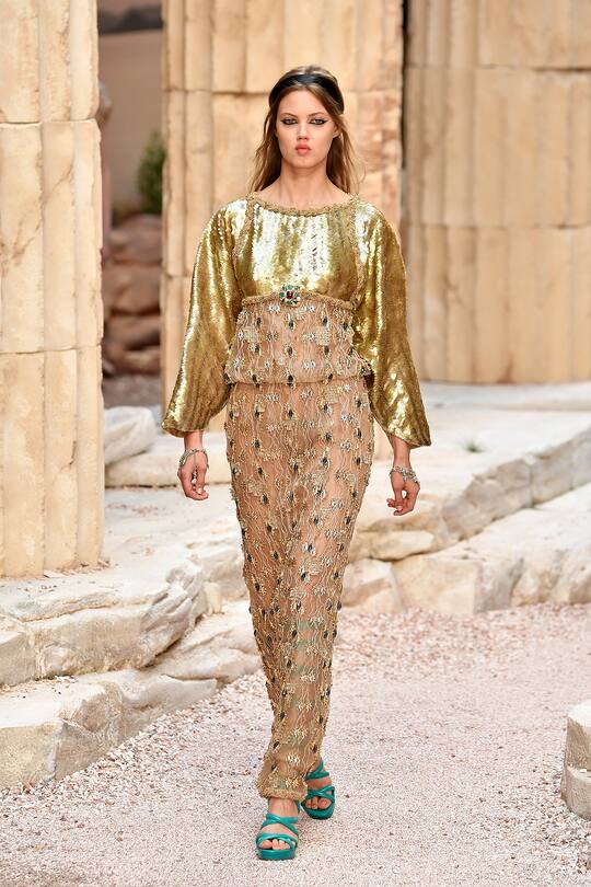 Chanel Cruise 2017/2018 Collection