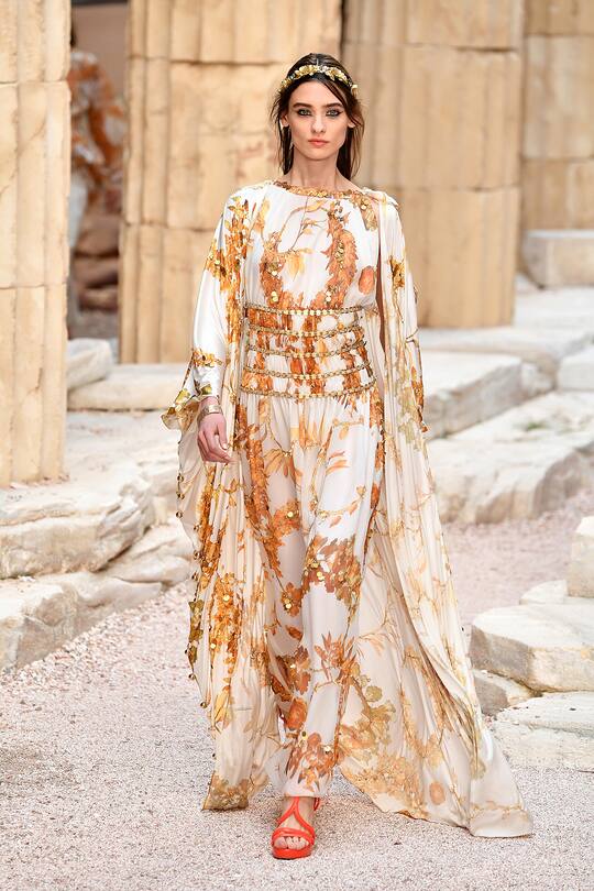 Chanel Cruise 2017/2018 Collection