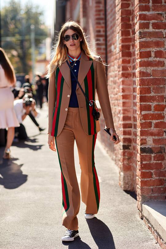 Street Styles zum Thema Anzug an der Fashion Week Mailand im September 2017